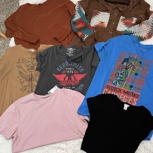 🪷 Bundle of 7 Woman’s Tops